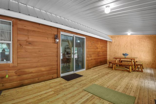 2371 Owl Creek Road, Frankfort, OH 45628