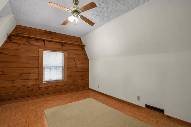2371 Owl Creek Road, Frankfort, OH 45628