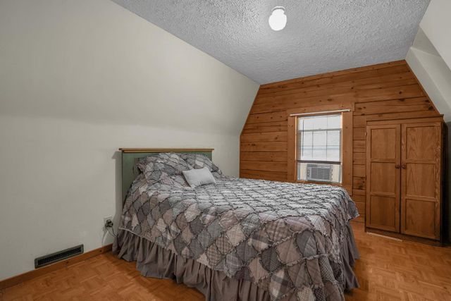 2371 Owl Creek Road, Frankfort, OH 45628