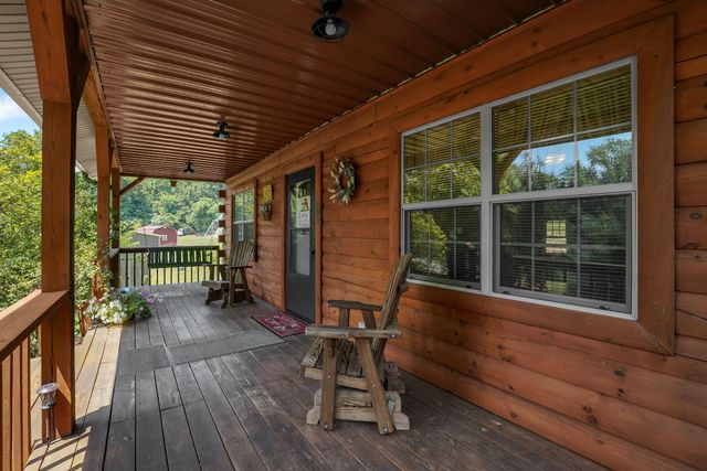2371 Owl Creek Road, Frankfort, OH 45628