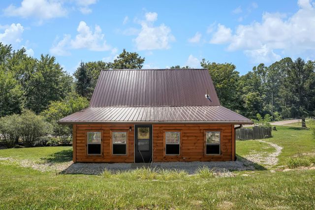 2371 Owl Creek Road, Frankfort, OH 45628