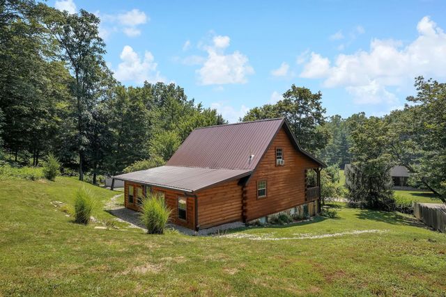 2371 Owl Creek Road, Frankfort, OH 45628