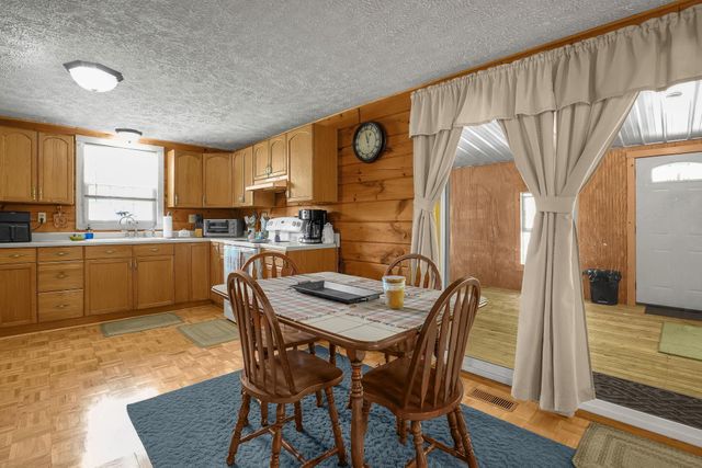 2371 Owl Creek Road, Frankfort, OH 45628