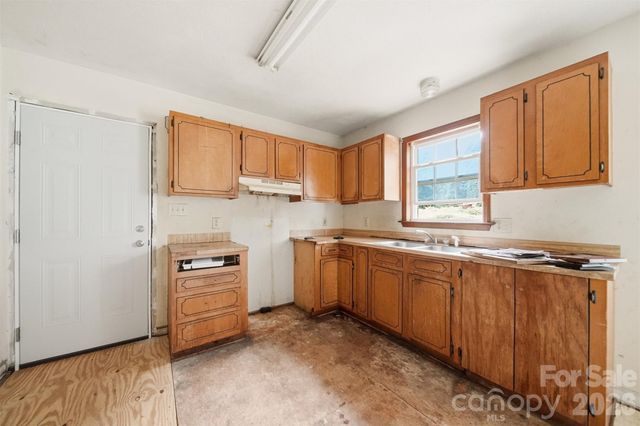 2130 Haven Circle SE, Lenoir, NC 28645