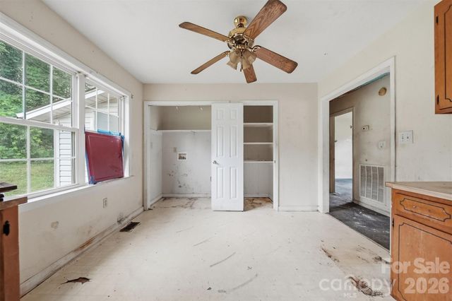 2130 Haven Circle SE, Lenoir, NC 28645
