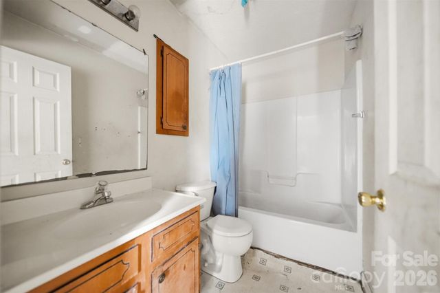 2130 Haven Circle SE, Lenoir, NC 28645