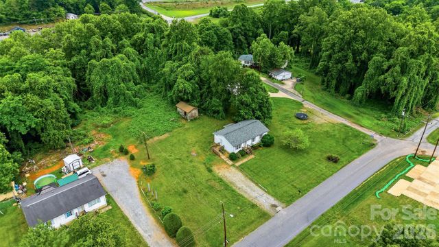 2130 Haven Circle SE, Lenoir, NC 28645