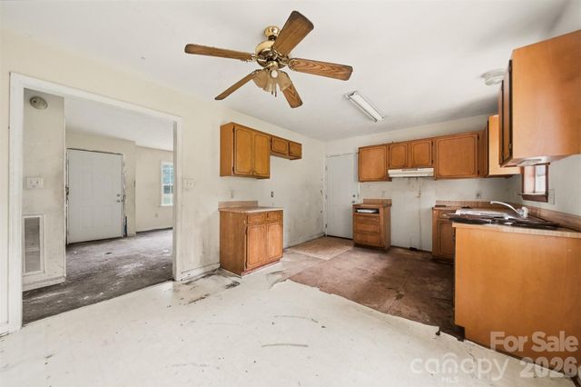 2130 Haven Circle SE, Lenoir, NC 28645