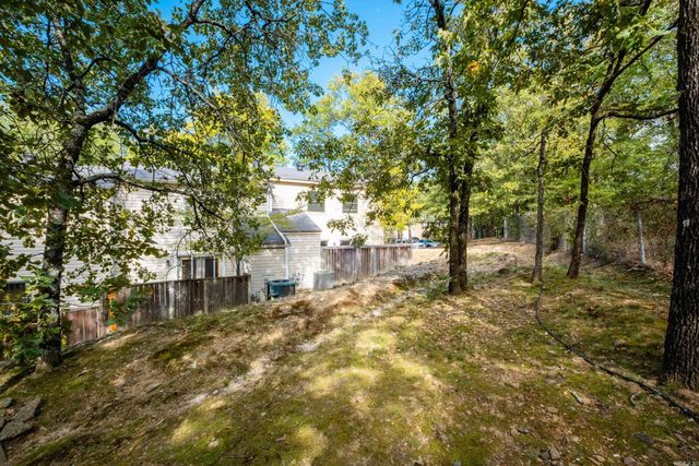 34 Kingsbridge Way, Little Rock, AR 72212