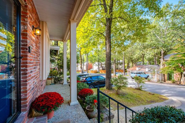 34 Kingsbridge Way, Little Rock, AR 72212