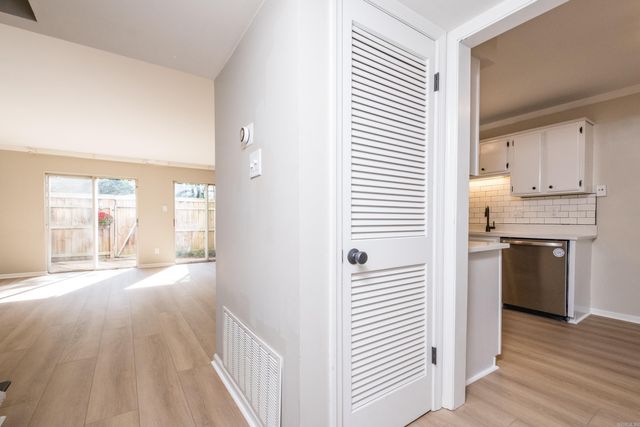 34 Kingsbridge Way, Little Rock, AR 72212