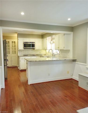 801 W Parkway Avenue, High Point, NC 27262