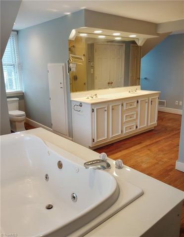 801 W Parkway Avenue, High Point, NC 27262