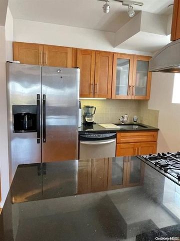 91-06 Whitney Avenue 6A, Elmhurst, NY 11373