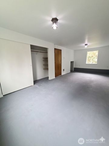 7195 E Stanley Lane, Port Orchard, WA 98366
