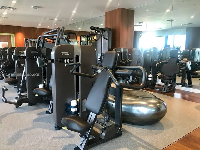 1300 S Miami Ave 2406, Miami, FL 33130