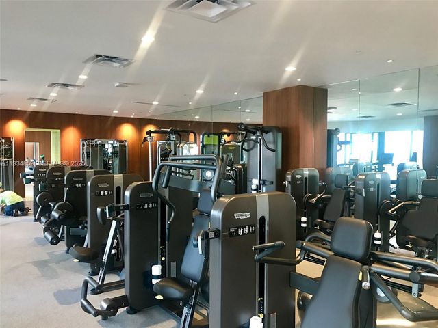 1300 S Miami Ave 2406, Miami, FL 33130