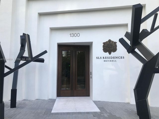 1300 S Miami Ave 2406, Miami, FL 33130