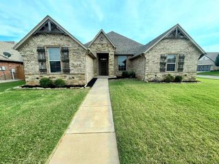 11748 SW 25th Terrace, Yukon, OK 73099
