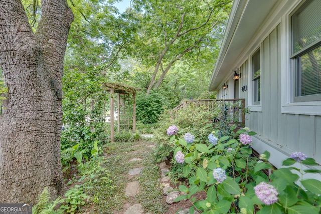 4621 Lakeshore Drive, Pine Lake, GA 30072