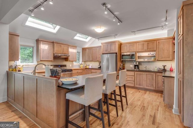 4621 Lakeshore Drive, Pine Lake, GA 30072