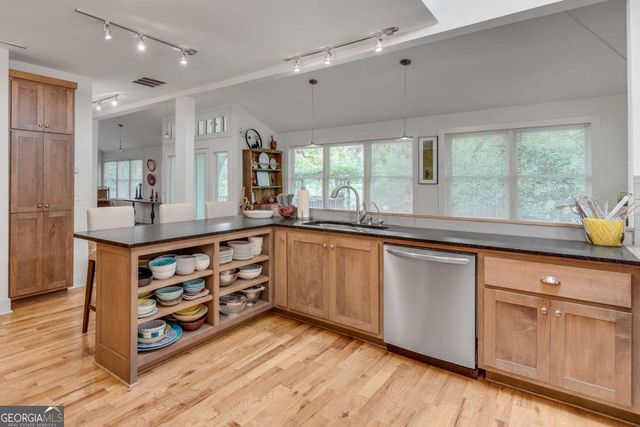 4621 Lakeshore Drive, Pine Lake, GA 30072