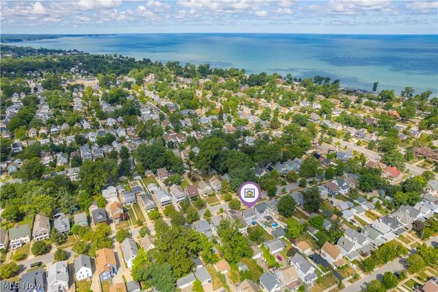 1243 Edwards Avenue, Lakewood, OH 44107