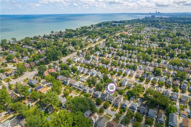 1243 Edwards Avenue, Lakewood, OH 44107