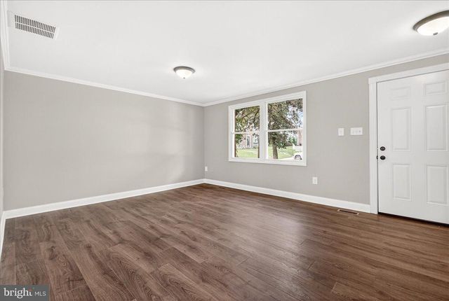 1740 HEATHER LN, Frederick, MD 21702