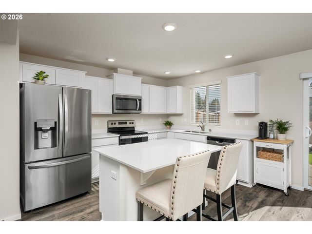 2911 N 3RD Way, Ridgefield, WA 98642