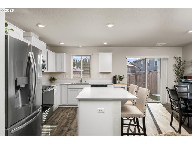 2911 N 3RD Way, Ridgefield, WA 98642