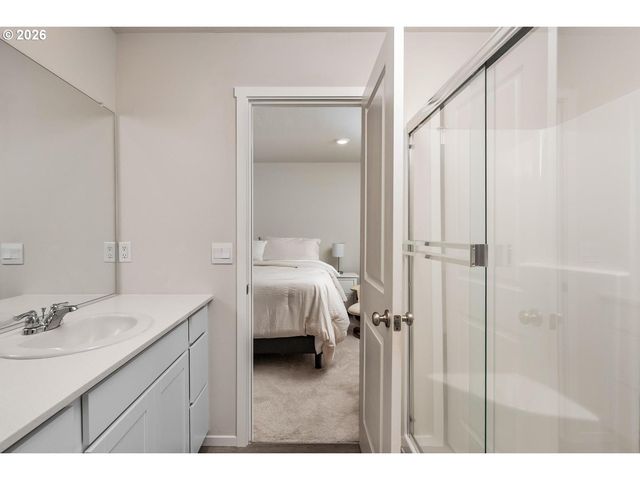 2911 N 3RD Way, Ridgefield, WA 98642