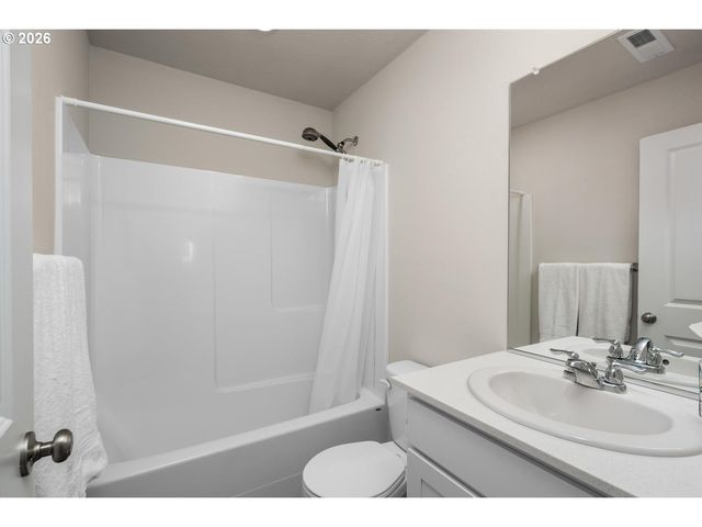 2911 N 3RD Way, Ridgefield, WA 98642