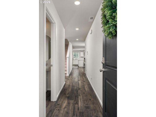 2911 N 3RD Way, Ridgefield, WA 98642