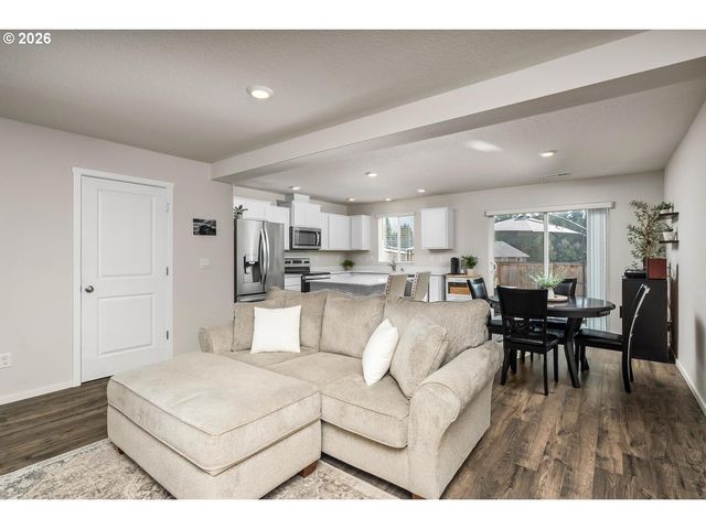 2911 N 3RD Way, Ridgefield, WA 98642