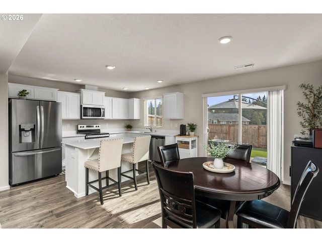 2911 N 3RD Way, Ridgefield, WA 98642