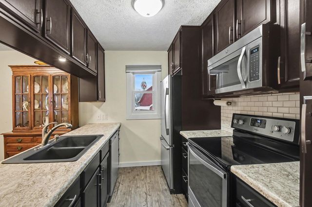 636 Village Lane, Georgetown Twp, MI 49428