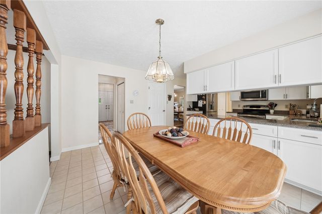 95 William Dr, North Strabane, PA 15317