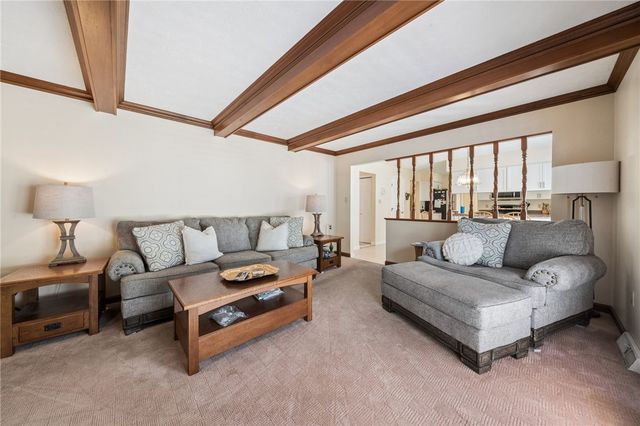 95 William Dr, North Strabane, PA 15317