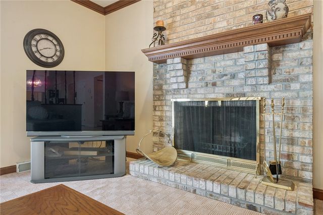 95 William Dr, North Strabane, PA 15317