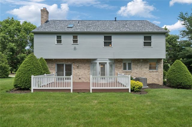 95 William Dr, North Strabane, PA 15317
