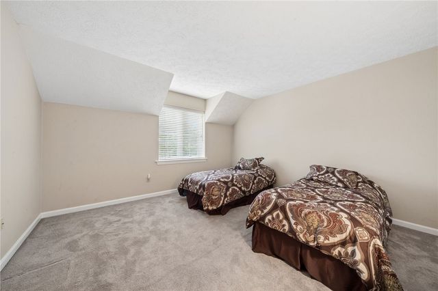 95 William Dr, North Strabane, PA 15317