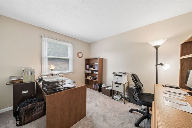 95 William Dr, North Strabane, PA 15317