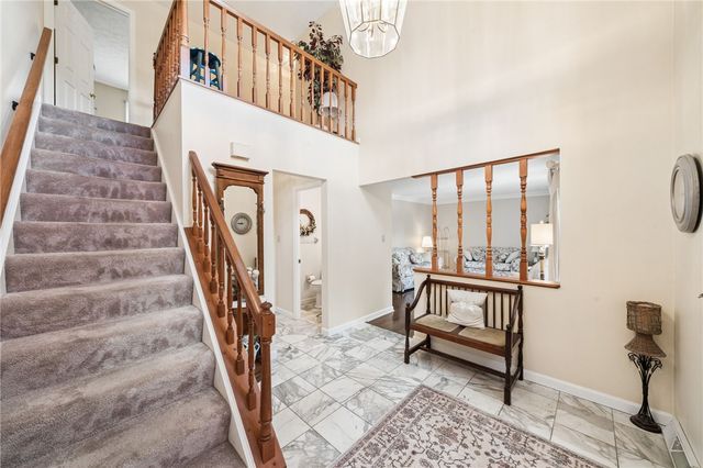 95 William Dr, North Strabane, PA 15317