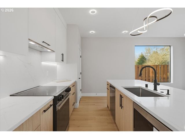 6623 Ne 27TH Pl, Vancouver, WA 98665