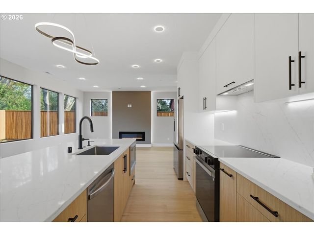 6623 Ne 27TH Pl, Vancouver, WA 98665