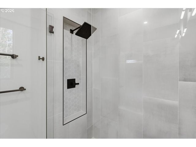 6623 Ne 27TH Pl, Vancouver, WA 98665