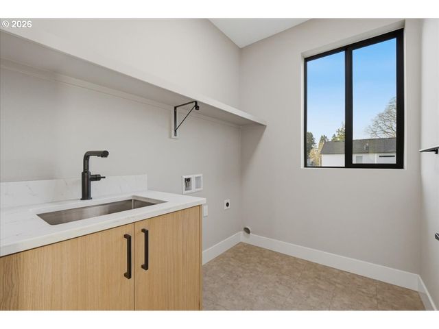 6623 Ne 27TH Pl, Vancouver, WA 98665