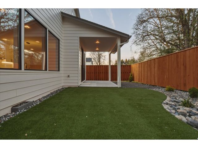 6623 Ne 27TH Pl, Vancouver, WA 98665