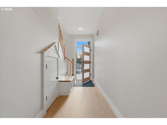 6623 Ne 27TH Pl, Vancouver, WA 98665